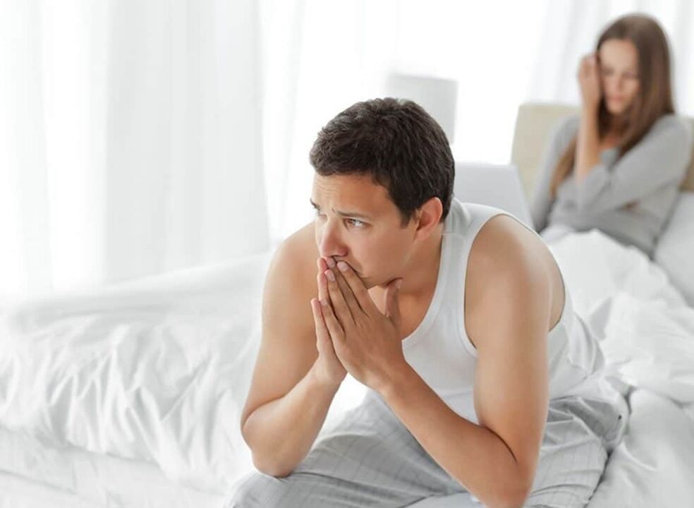 prostatit nedeniyle gücü zayıf olan bir adam